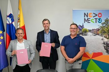 V prenovo cesta med Dolenjimi Kamencami in Potočno vasjo