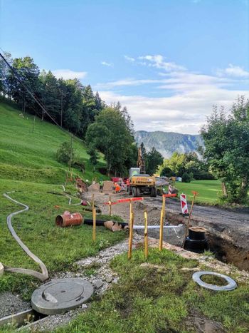 Rekonstrukcija ceste v Planini pod Golico Rekonstrukcija ceste v Planini pod Golico