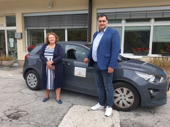 Občina Jesenice zagotovila novo vozilo za izvajanje storitve pomoč na domu