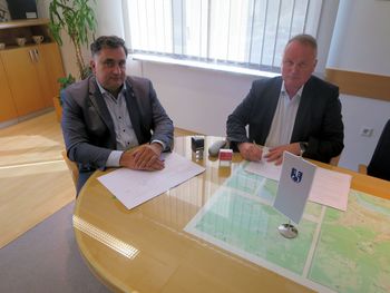 Podpis pogodbe za izvedbo projekta ''Ureditev območja KS Sava 2. faza - 2. etapa'' Podpis pogodbe za izvedbo projekta ''Ureditev območja KS Sava 2. faza - 2. etapa''