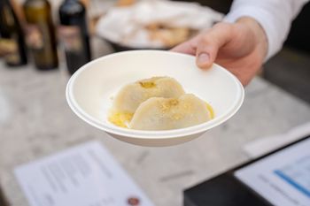 Jubilejni 10. Jestival privabil v Kobarid množico ljubiteljev dobre hrane