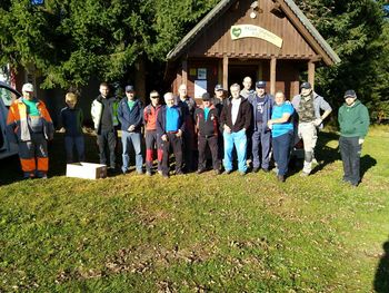 Prostovoljna akcija čiščenja zaraščajočih travišč, planj na Pohorju