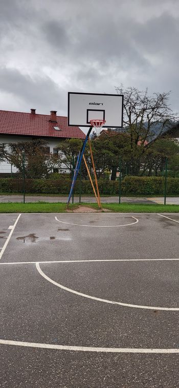 Otroško igrišče na Jezerih