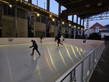 Na Stari Savi odprli novo drsališče na umetni masi