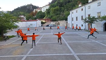 Društvo Šola zdravja vam podarja brezplačno razgibavanje prek Zooma