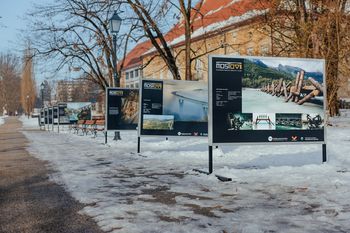 Razstava Slovenski mostovi doma in v tujini