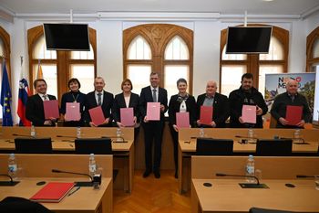Prvo srečanje županov in županj Skupne občinske uprave občin Dolenjske in Bele krajine Prvo srečanje županov in županj Skupne občinske uprave občin Dolenjske in Bele krajine