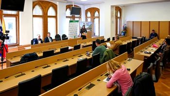 Novomeški simfoniki ob kulturnem prazniku s tradicionalnim koncertom