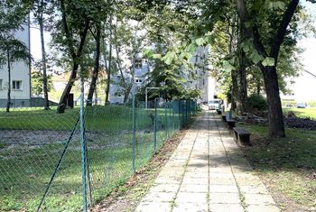 Prihodnji mesec začnemo urejati novo otroško igrišče na Brodarjevi ulici v MČ Dolgo polje