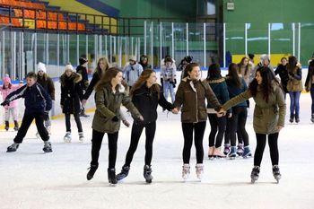 Zimske počitnice prinašajo veliko športnih užitkov za mlade