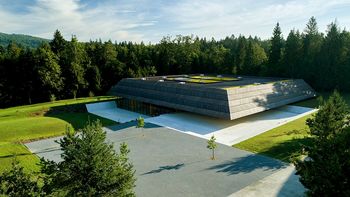 Po spletnem izboru med najboljšimi tudi Bazen Novo mesto