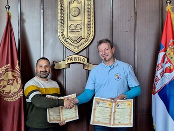 Celjsko Čebelarsko društvo Henrika Peternela uradno pobrateno s Čebelarskim društvom Ravanica - Nemanja Ćuprija