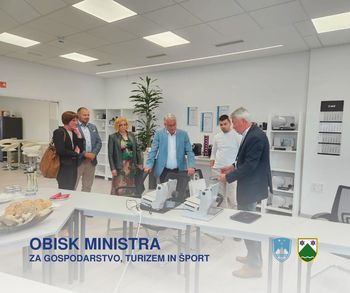 Obisk ministra za gospodarstvo, turizem in šport