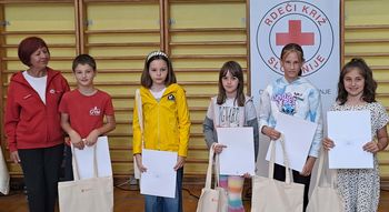 Mladi za boljši svet