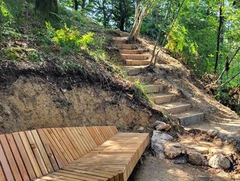 Dela na grajskih poteh pod Celjskim gradom dobro napredujejo