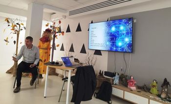 Ulica v otroški sobi - varna in odgovorna raba interneta in mobilnih naprav