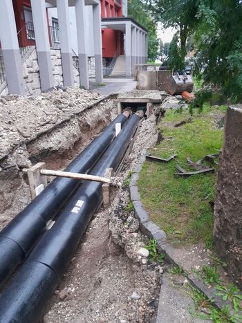 Menjava vročevodnih cevi pri Spominskem parku dokončana Menjava vročevodnih cevi pri Spominskem parku dokončana