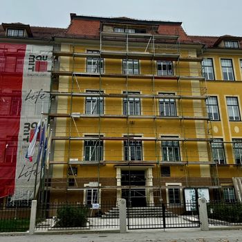 Obnova fasade na stavbi I. osnovne šole 