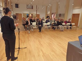 Predstavitev knjižice Kako smo na Jesenicah včasih živeli s knjigo