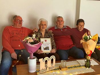 Gabrijela Intihar in Lazar Milutinović praznovala stoletni jubilej