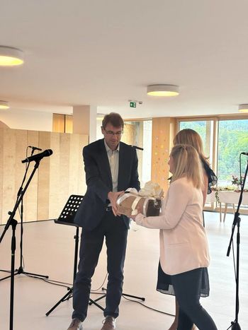 Ponosno praznovali prvo obletnico centra starostnikov KORA Ravne na Koroškem