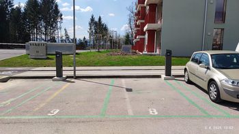 Novi polnilni mesti za električna vozila v Podbrezniku