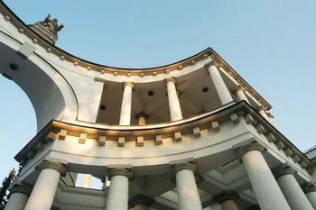 Ob dnevih dediščine evropskih pokopališč brezplačna vodenja po pokopališču Žale