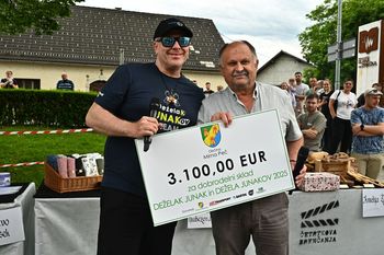 S ŠIROKIM SRCEM SPREJELI DEŽELAKA JUNAKA
