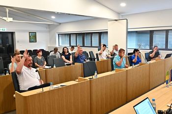 ZNANI DOBITNIKI PRIZNANJ IN NAGRAD OB OBČINSKEM PRAZNIKU