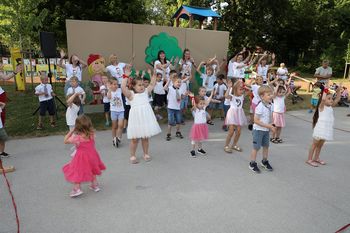 Krajevna skupnost Drska praznovala skupaj z vrtičkarji