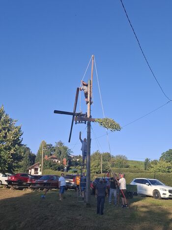 Postavitev klopotca v Strehovskih gorica – ohranjanje tradicije in zaščita vinogradov