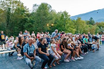 Vaški praznik Sv. Lovrenca v Ladrah: Občina Kobarid z dogodkom oživlja družabno življenje krajanov Vaški praznik Sv. Lovrenca v Ladrah: Občina Kobarid z dogodkom oživlja družabno življenje krajanov