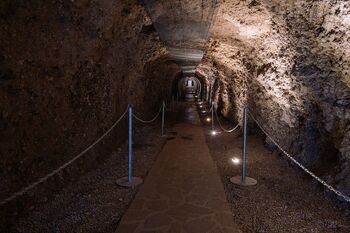 Rovi pod starim Kranjem - samostojen vstop