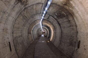 Rovi pod starim Kranjem - samostojen vstop