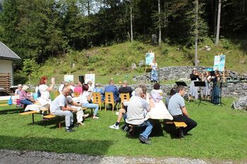 PRIREDITEV OB 10-LETNICI UPRAVLJANJA TRIGLAVSKE ROŽE