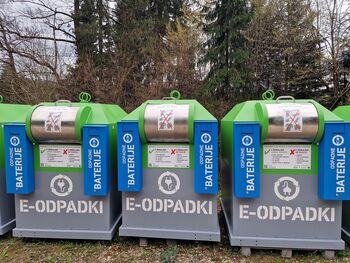 OBVESTILO O PRENOVLJENIH ULIČNIH ZBIRALNIKIH ZA E-ODPADKE - odpadne baterije OBVESTILO O PRENOVLJENIH ULIČNIH ZBIRALNIKIH ZA E-ODPADKE - odpadne baterije