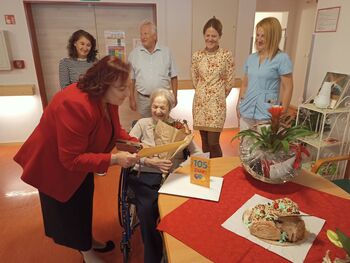 Praznovali častitljiva rojstna dneva dveh stanovalk