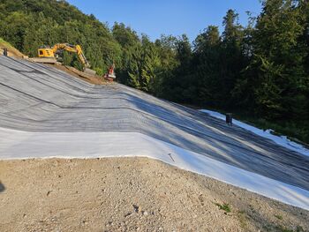 Začetek gradnje novega polja na odlagališču Mala Mežakla
