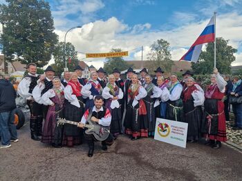 Preddvorski folklorniki v Evropskem parlamentu