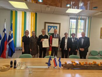 PODPIS DOGOVORA O SODELOVANJU MED OBČINO KOBARID IN OBČINO BRANNENBURG PODPIS DOGOVORA O SODELOVANJU MED OBČINO KOBARID IN OBČINO BRANNENBURG