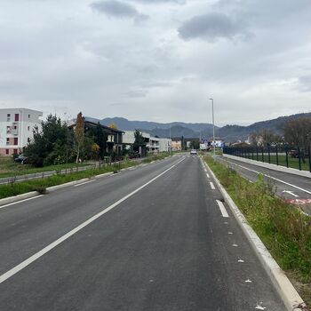 Cesta v Lokrovec odprta za promet