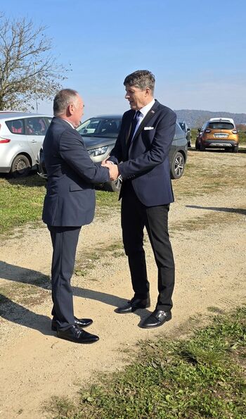 Osrednja žalna svečanost ob dnevu spomina na mrtve in zaključku obnove grobišča ter spomenika NOB na Cviblju