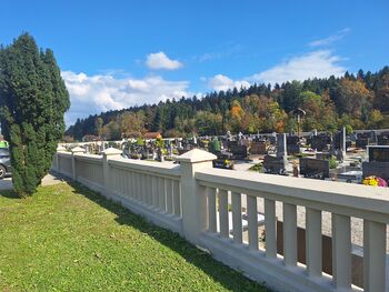 Zaključena sanacija obzidja na pokopališču Tabor Zaključena sanacija obzidja na pokopališču Tabor