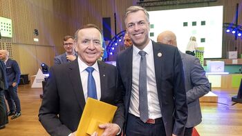 Častni občan Jože Colarič prejel Zlati red za zasluge Častni občan Jože Colarič prejel Zlati red za zasluge