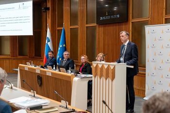 Državni svet obravnaval varnostne razmere v JV Sloveniji