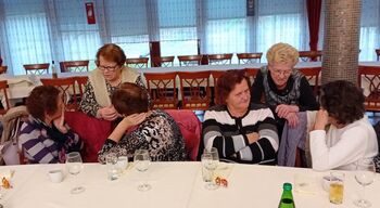 Srečanje starostnikov v Regrči vasi znova povezalo krajane in prostovoljce