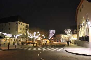 PRIŽIG PRAZNIČNIH LUČK V BOVCU PRIŽIG PRAZNIČNIH LUČK V BOVCU