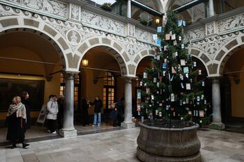 Praznična smreka s prav posebno zgodbo