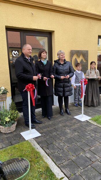Muzejska zbirka Mozirje in Mozirjani v novih prostorih Muzejska zbirka Mozirje in Mozirjani v novih prostorih
