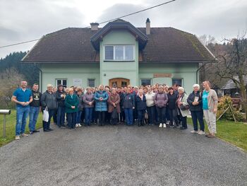 Tradicionalno srečanje kmetic, podeželskih žena in deklet letos v znamenju mobilnega druženja Tradicionalno srečanje kmetic, podeželskih žena in deklet letos v znamenju mobilnega druženja